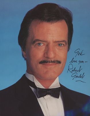 Kiss Me Kate Robert Goulet signed photo. Robert Goulet signed photo. 8x10 inches