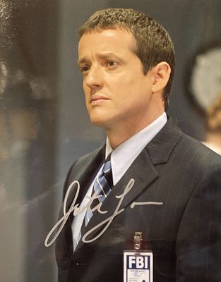 Motive Justin Louis signed photo. Justin Louis signed photo. 8x10 inches