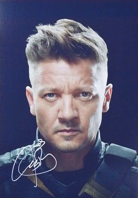 Jeremy Renner facsimile signed photo. 8x10 inches. This item is a reprint of an original autograph