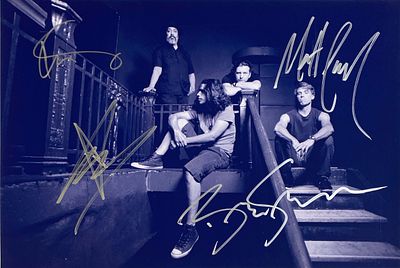Soundgarden band facsimile signed photo. Soundgarden band facsimile facsimile signed photo 