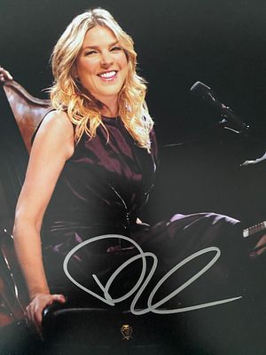 Jazz singer Diana Krall signed photo. 8x10 inches