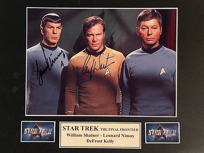 Star Trek cast signed photo autographed by William Shatner and Leonard Nimoy. 8x10 inches