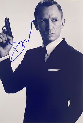 James Bond 007 Daniel Craig facsimile signed movie photo. James Bond 007 Daniel Craig facsimile 