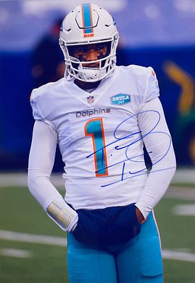 Miami Dolphins Tua Tagovailoa facsimile signed photo. Miami Dolphins Tua Tagovailoa facsimile 