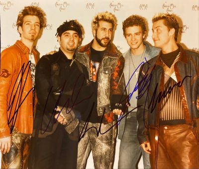 NSYNC signed photo autographed by Justin Timberlake, JC Chasez, Chris Kirkpatrick, Joey Fatone 