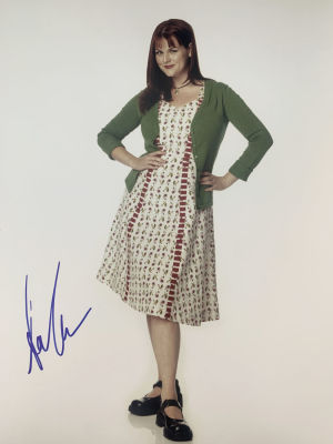 Sara Rue signed photo. 8x10 inches