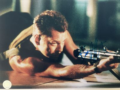 Die Hard Bruce Willis signed photo GFA authenticated. 8x10 inches