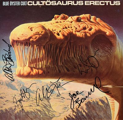 Blue Oyster Cult signed Cultosaurus Erectus album. Blue Oyster Cult 1980 Cultosaurus Erectus 