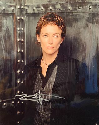 Slasher Leslie Hope signed photo. Leslie Hope signed photo. 8X10 Inches