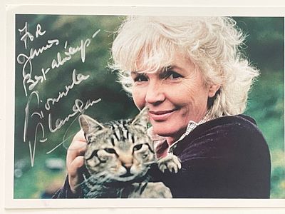 The Others Fionnula Flanagan signed photo. Fionnula Flanagan signed photo. 4x6 inches