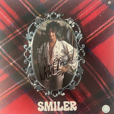 Rod Stewart signed "Smiler" album. Rod Stewart 1974 "Smiler" album autographed by Rod Stewart.