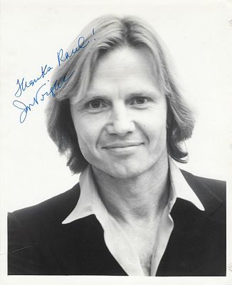 The Champ Jon Voight signed photo. Jon Voight signed photo. 8x10 inches