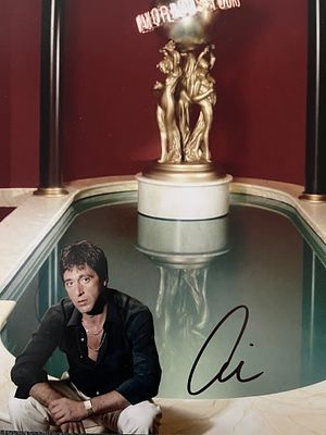 Scarface Al Pacino signed photo. 8x10 inches