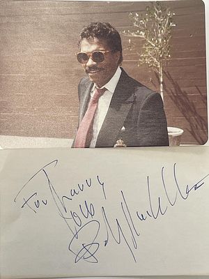 Star Wars Billy Dee Williams original signature. Billy Dee Williams original signature. 3x5 inches