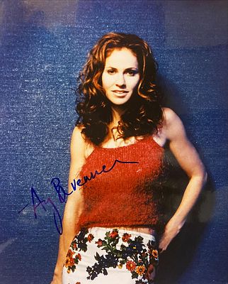 Heat Amy Brenneman signed photo. Amy Brenneman signed photo. 8X10 Inches