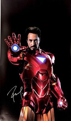 Iron Man Robert Downey Jr. facsimile signed movie photo. Iron Man facsimile signed movie photo 