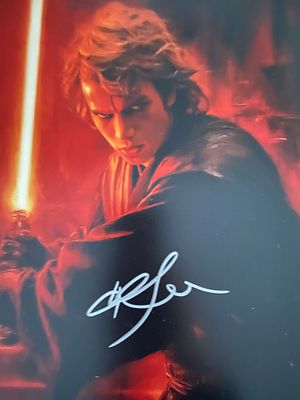 Star Wars Hayden Christensen signed photo. 8x10 inches