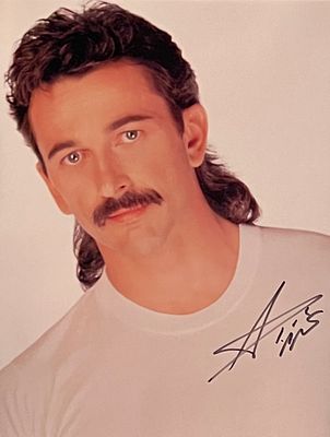 Country Music Singer Aaron Tippin Signed Photo. Country Music Singer, Aaron Tippin Signed Photo. 