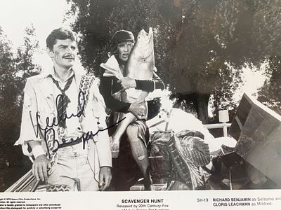 Scavenger Hunt Richard Benjamin Signed Movie Photo. Scavenger Hunt Signed Movie Photo 