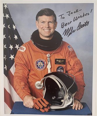 Astronaut Mike Coats signed photo. 8x10 inches