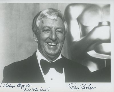 The Wizard Of Oz Ray Bolger signed photo. Ray Bolger signed photo. 8x10 inches