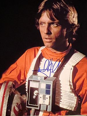 Star Wars Mark Hamill signed photo. 8x10 inches