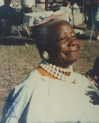 Gone With The Wind Butterfly McQueen signed photo. GFA Authenticated. Butterfly McQueen signed 