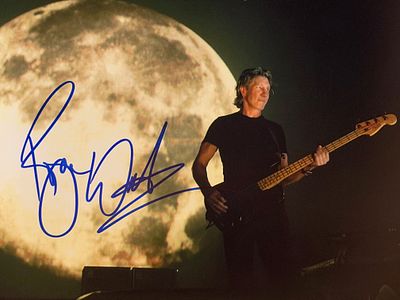 Pink Floyd Roger Waters signed photo. 8x10 inches