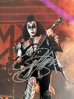 Kiss Gene Simmons signed photo. Gene Simmons signed photo. 8x10 inches