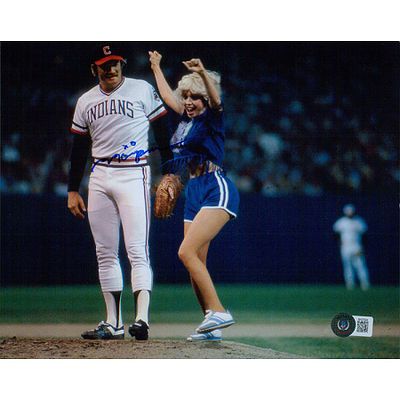 Morganna The Kissing Bandit Signed 8x10 Matte Photo Beckett Authenticated BAS. Signed Morganna 