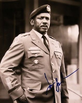 Officer and a Gentlemen Louis Gossett Jr. signed portrait photo. 8 in. by 10 in. Black and white 