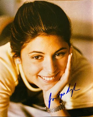 Sopranos Jamie-Lynn Sigler signed photo. Jamie-Lynn Sigler signed photo. 8x10 inches