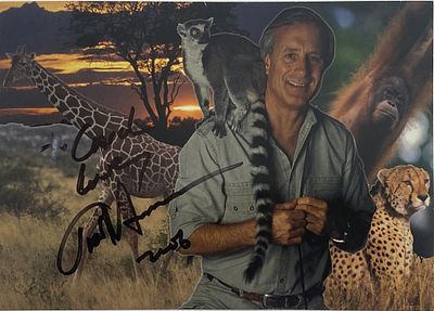 Jungle Jack Hanna signed postcard. 7x5 inches