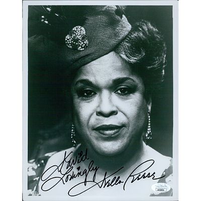 Touched By An Angel Della Reese signed photo. JSA Authenticated. Della Reese 8x10 glossy finish 