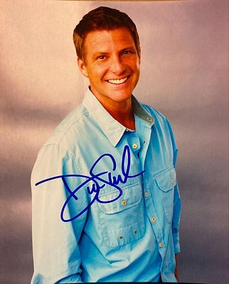 Desperate Housewives Doug Savant signed photo. 8x10 inches