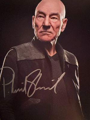 Star Trek Patrick Stewart signed photo. 8x10 inches