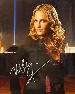 Fashion Model Molly Sims signed photo. Molly Sims signed photo. 8x10 inches