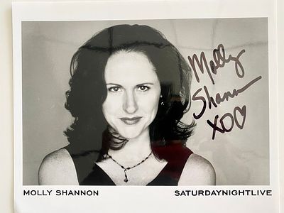 Saturday Night Live Molly Shannon signed photo. Saturday Night Live Molly Shannon signed photo. 
