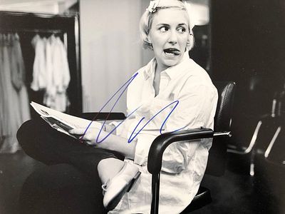 Girls Lena Dunham signed photo. Lena Dunham signed photo. 11x14 inches.