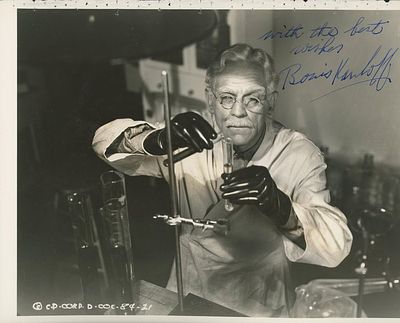 Universal. Monster Boris Karloff signed photo. Boris Karloff signed photo. 8x10 inches