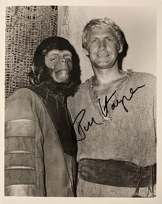 Planet of the Apes Ron Harper signed photo. Planet of the Apes signed movie photo autographed by 