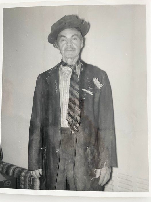 Lot 196: Eddie Quillan unsigned photo
