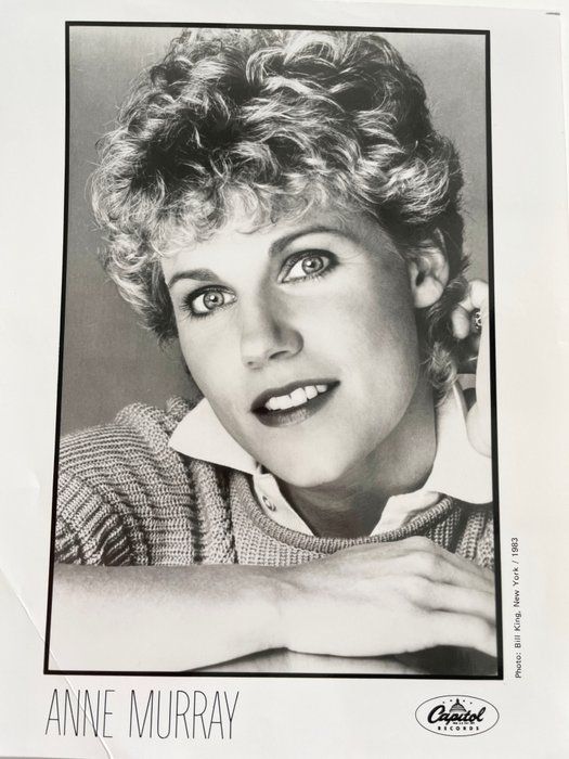 Lot 200: Anne Murray vintage 1983 original photo