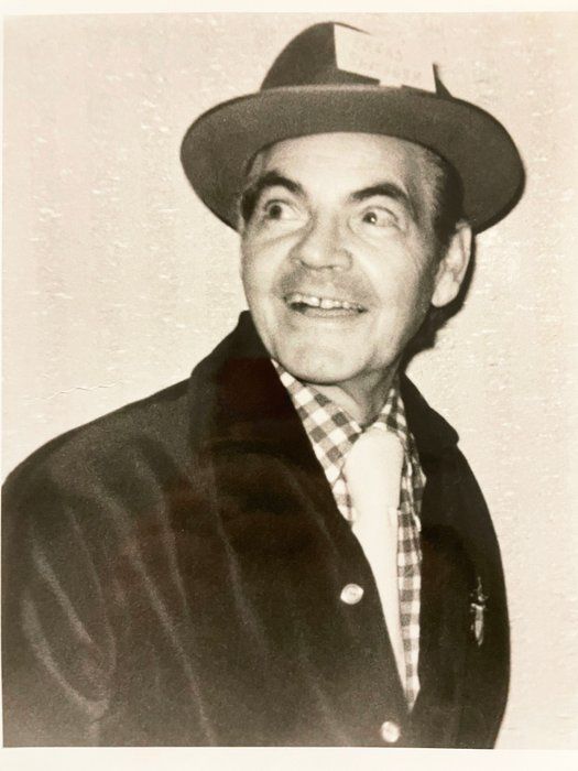 Lot 204: Eddie Quillan photo
