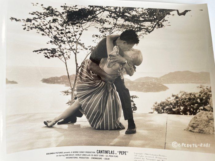 Lot 260: Pepe Cantinflas original 1960 vintage movie photo