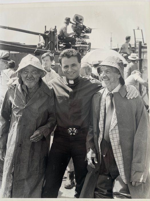 Lot 263: Eddie Quillan and friends photo