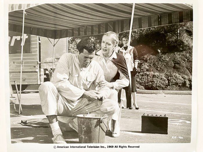 Lot 358: Vintage Photo