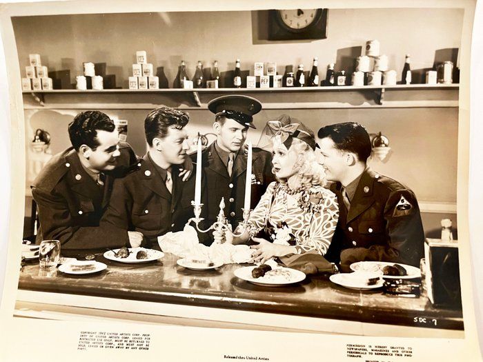 Lot 367: original 1942 vintage movie photo