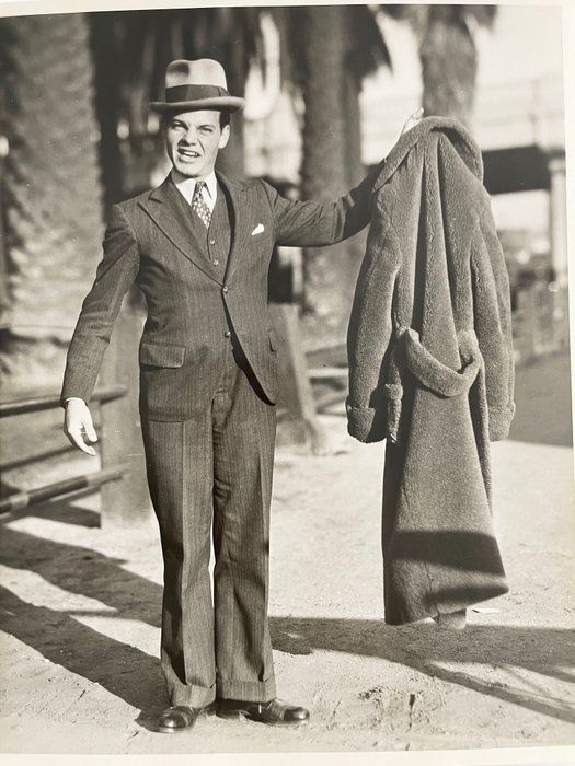 Lot 466: Eddie Quillan unsigned photo
