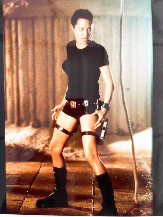 Lot 474: Lara Croft: Tomb Raider Angelina Jolie movie photo